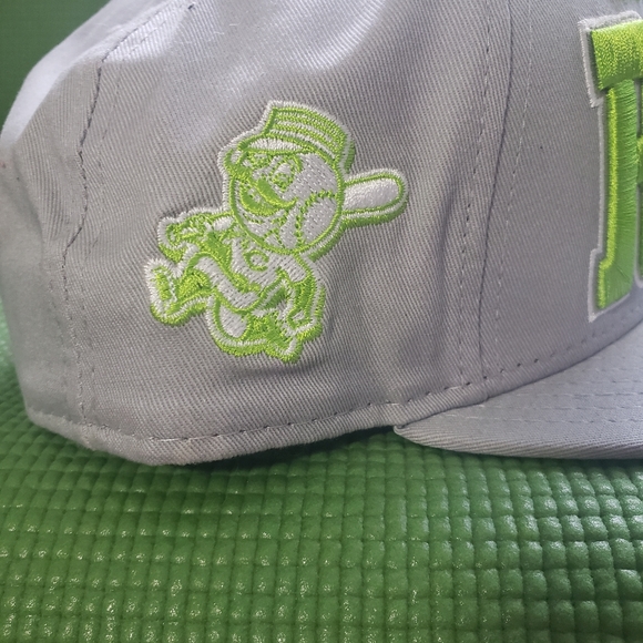 New Era Cincinnati Reds Snapback - Picture 2 of 4